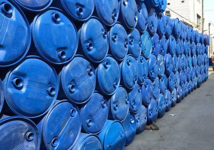 苏州某公司废弃化工蓝桶破碎项目